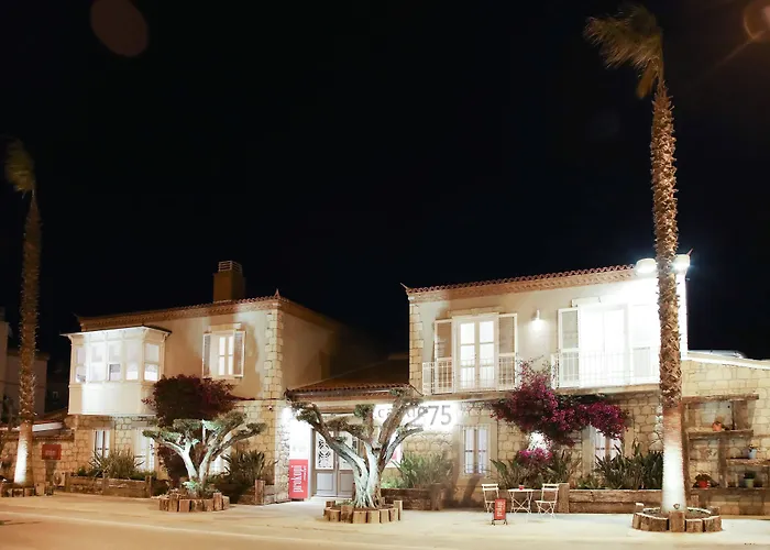 Hotel Cadde 75 Luxury - 4*