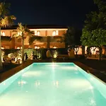 فندق Cadde 75 Luxury - 4*