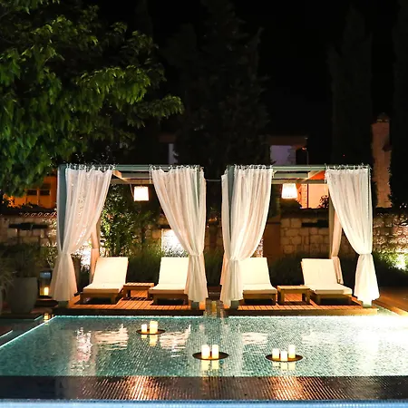 Cadde 75 Luxury - Alacati