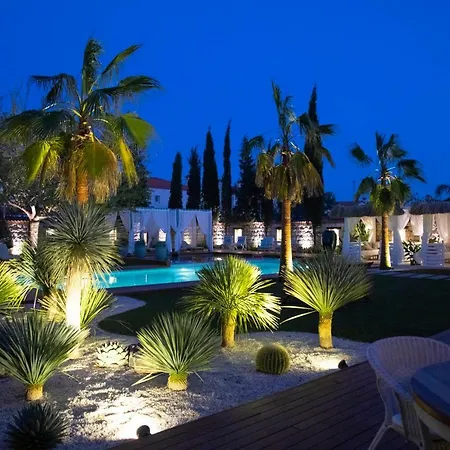 Cadde 75 Luxury - 4* Alaçatı